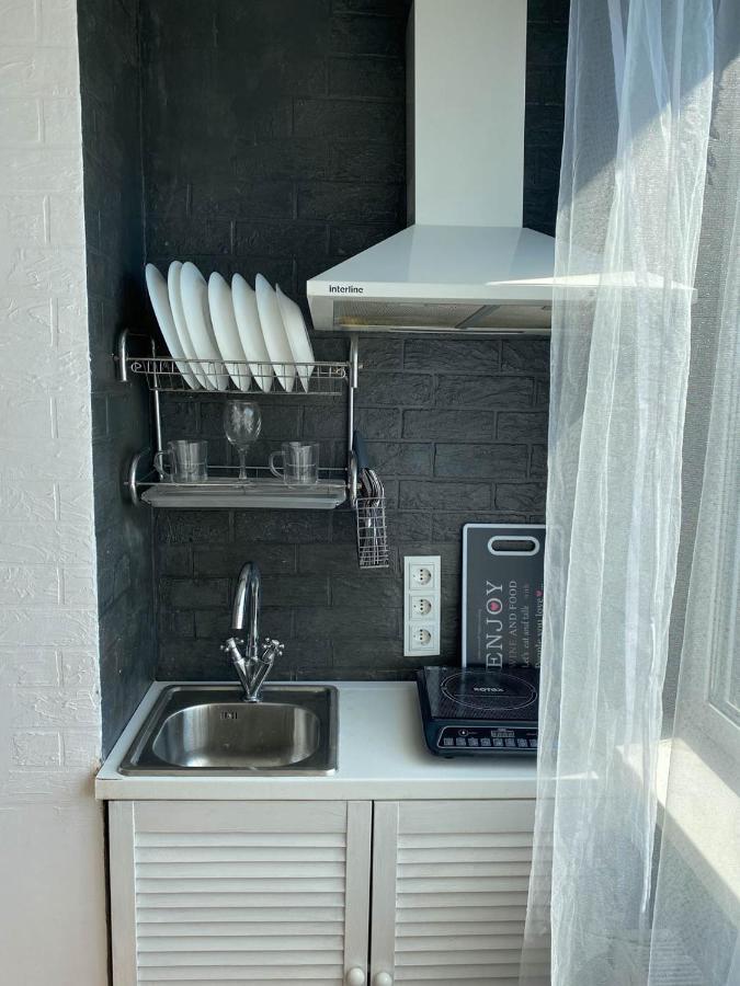 Well Located Studio - Yaroslavska Str. 21 Apartment Kharkiv Exterior photo