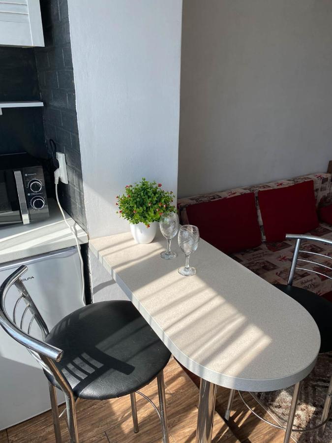 Well Located Studio - Yaroslavska Str. 21 Apartment Kharkiv Exterior photo